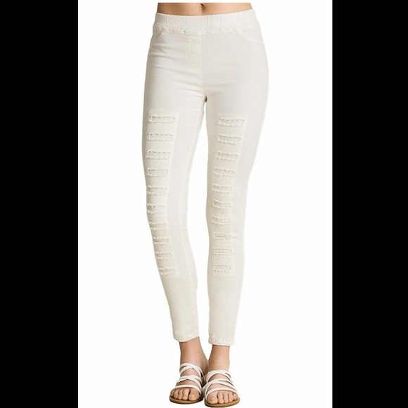 Umgee Pants - 4 / $25 Umgee white distressed leggings 98